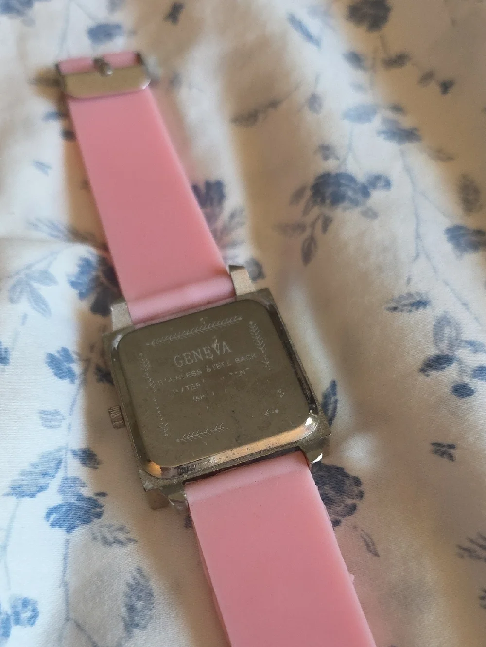 Geneva Ladies Crystal-adorned Bezel Breast Cancer Awareness Watch in pink EUC